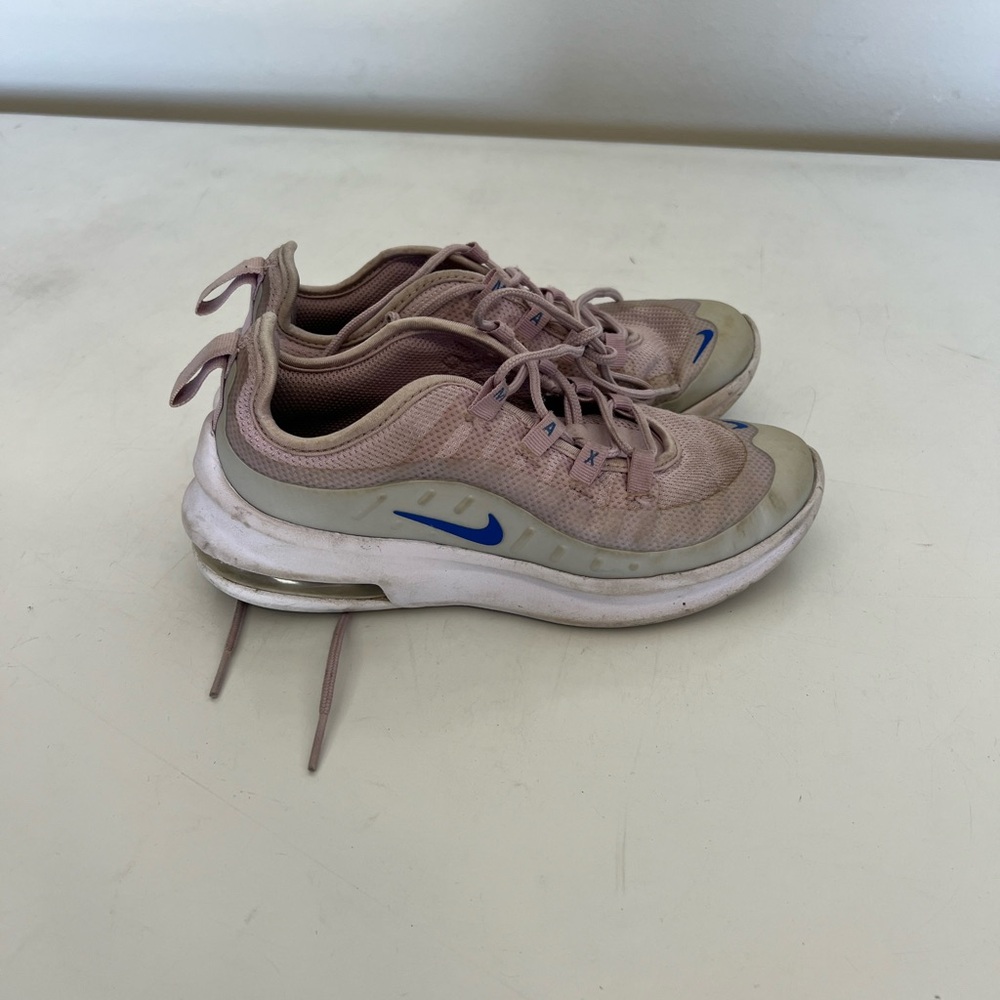 Nike airs. Size 1.5